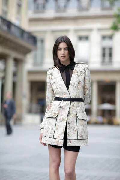 Look 2